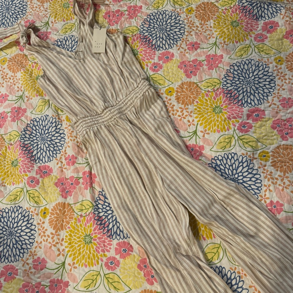 NWT xs a new day Jumpsuit